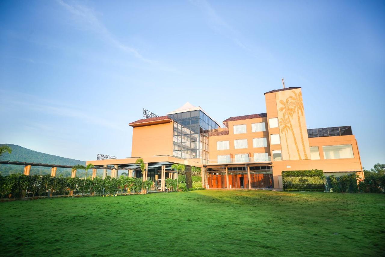 Regenta Resort Belagavi Luaran gambar